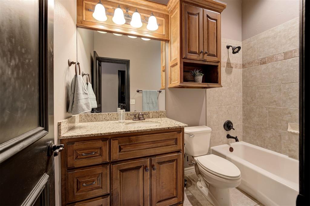 1301 Autumn Creek Drive Property Photo 18