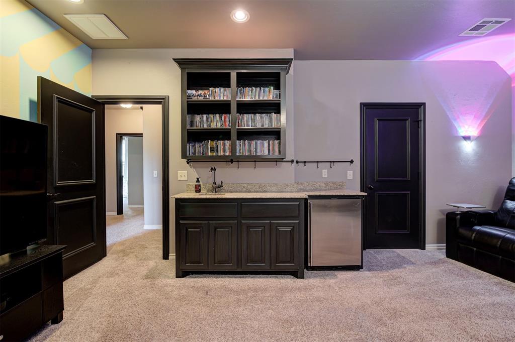 1301 Autumn Creek Drive Property Photo 22