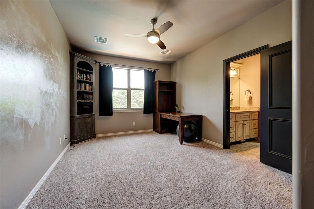 1301 Autumn Creek Drive Property Photo 25