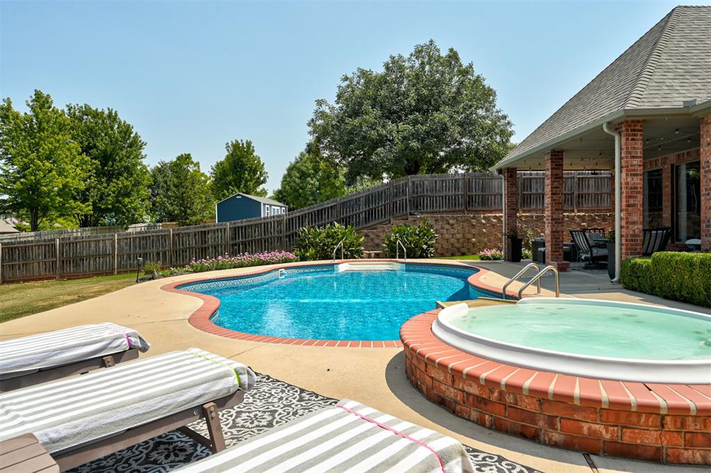 1301 Autumn Creek Drive Property Photo 34