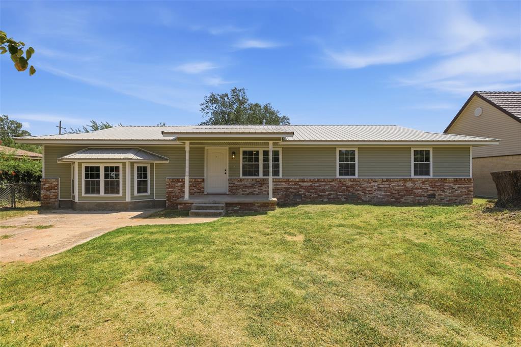 3244 Cox Street Property Photo 2