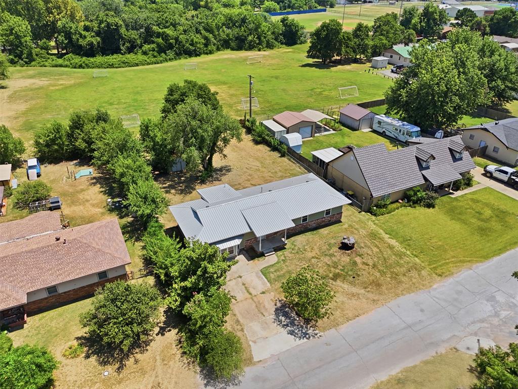 3244 Cox Street Property Photo 6
