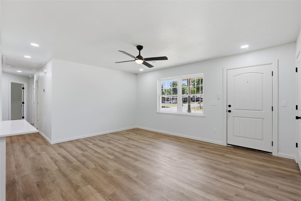 3244 Cox Street Property Photo 11