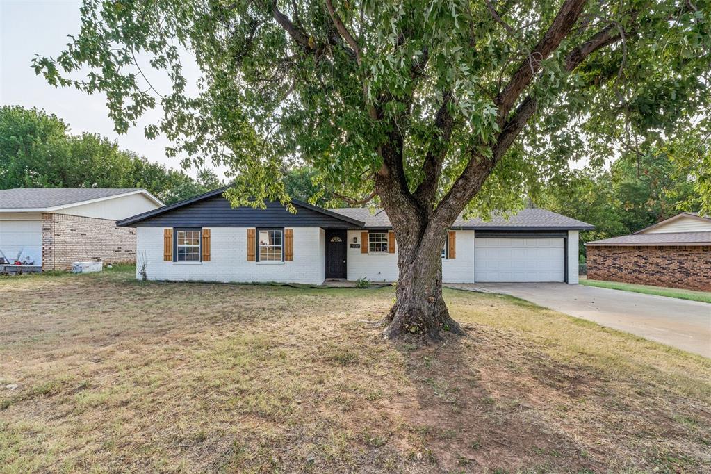 1017 Pinebrook Drive Property Photo 4