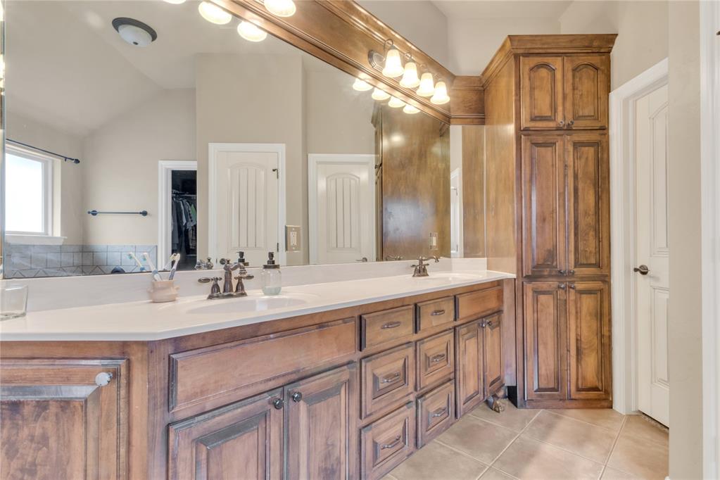 566 W Hunters Court Way Property Photo 35