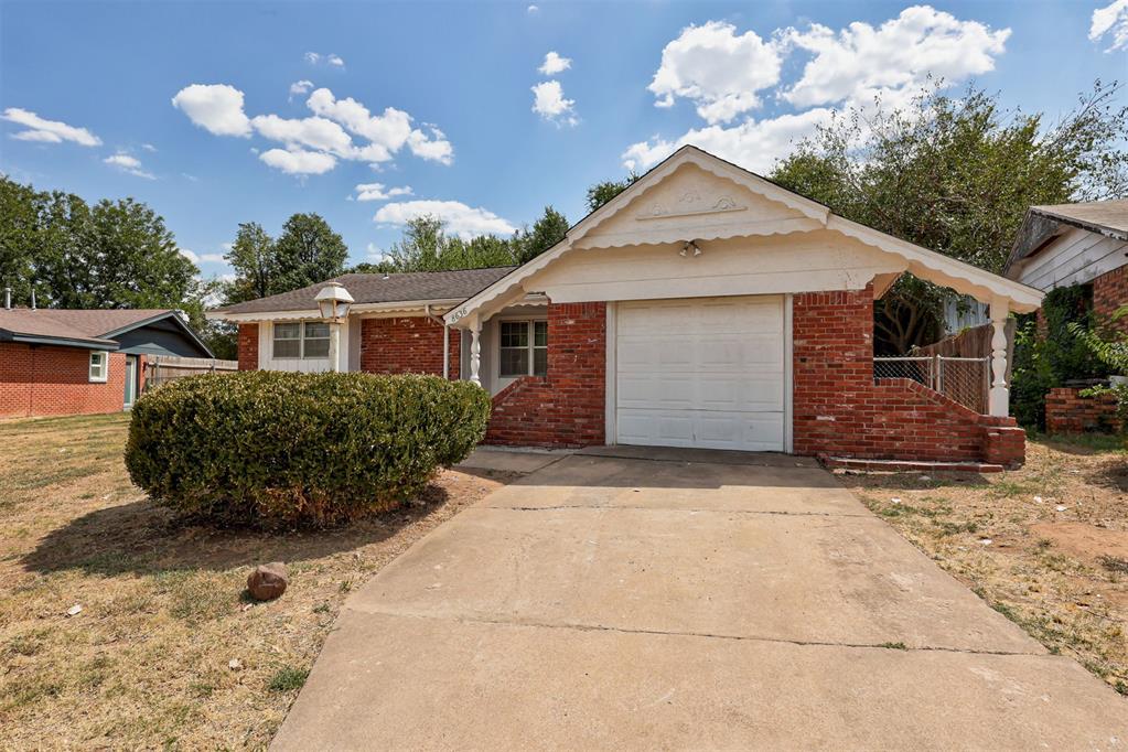 8636 Ne 33rd Street Property Photo 4
