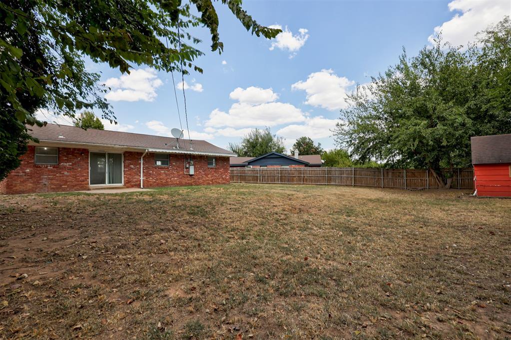 8636 Ne 33rd Street Property Photo 33