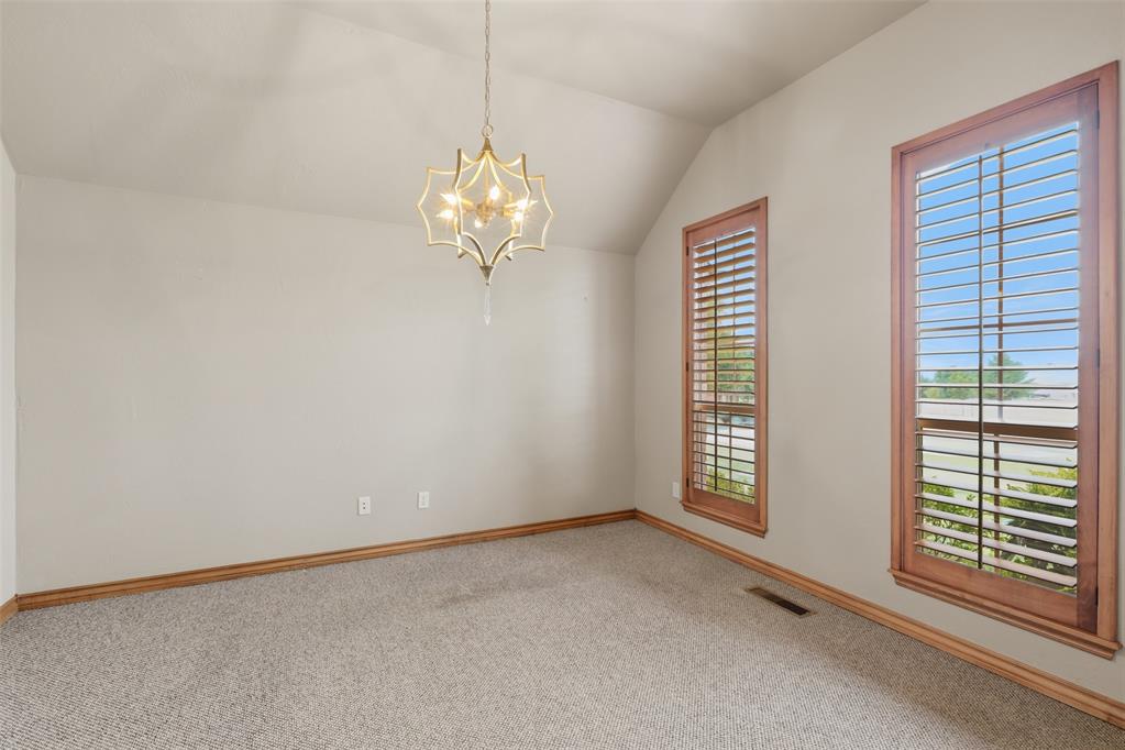 5700 Nw 118th Street Property Photo 9