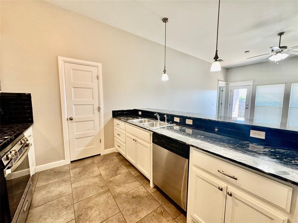18202 Manera Way Property Photo 16