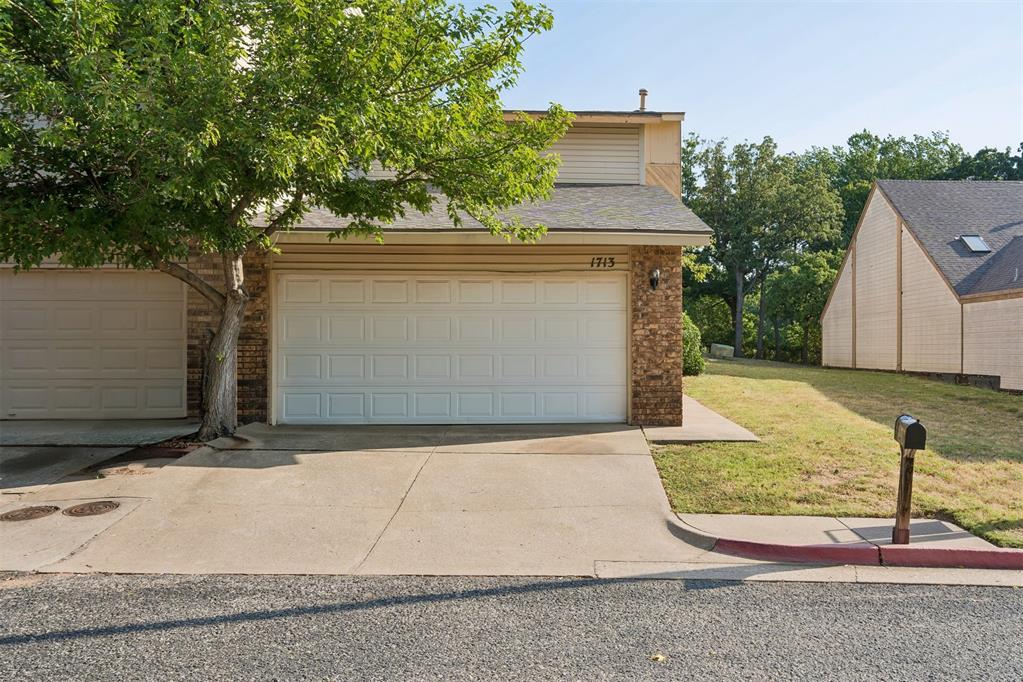 1713 Windhill Avenue Property Photo 3
