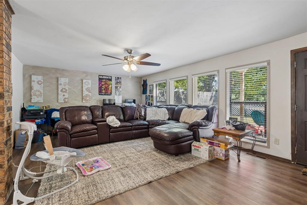 1713 Windhill Avenue Property Photo 7