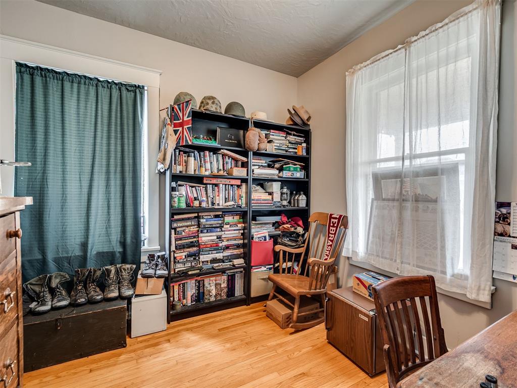 623 E Warner Avenue Property Photo 18