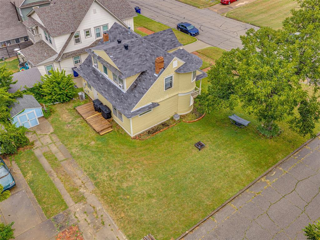 623 E Warner Avenue Property Photo 43