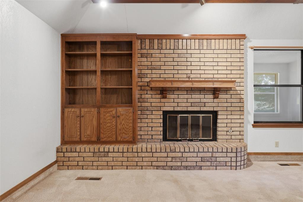 631 S Lariat Drive Property Photo 10