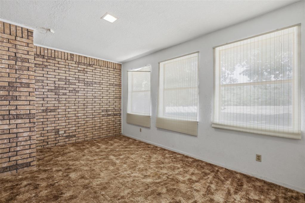631 S Lariat Drive Property Photo 11