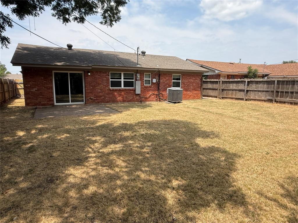 1132 Nw 104th Street Property Photo 10