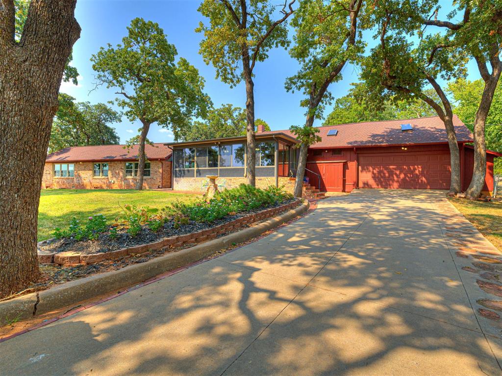 1016 N Shore Drive Property Photo 1
