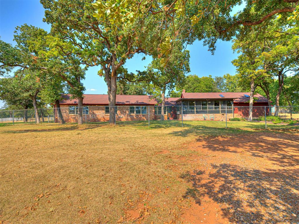 1016 N Shore Drive Property Photo 5