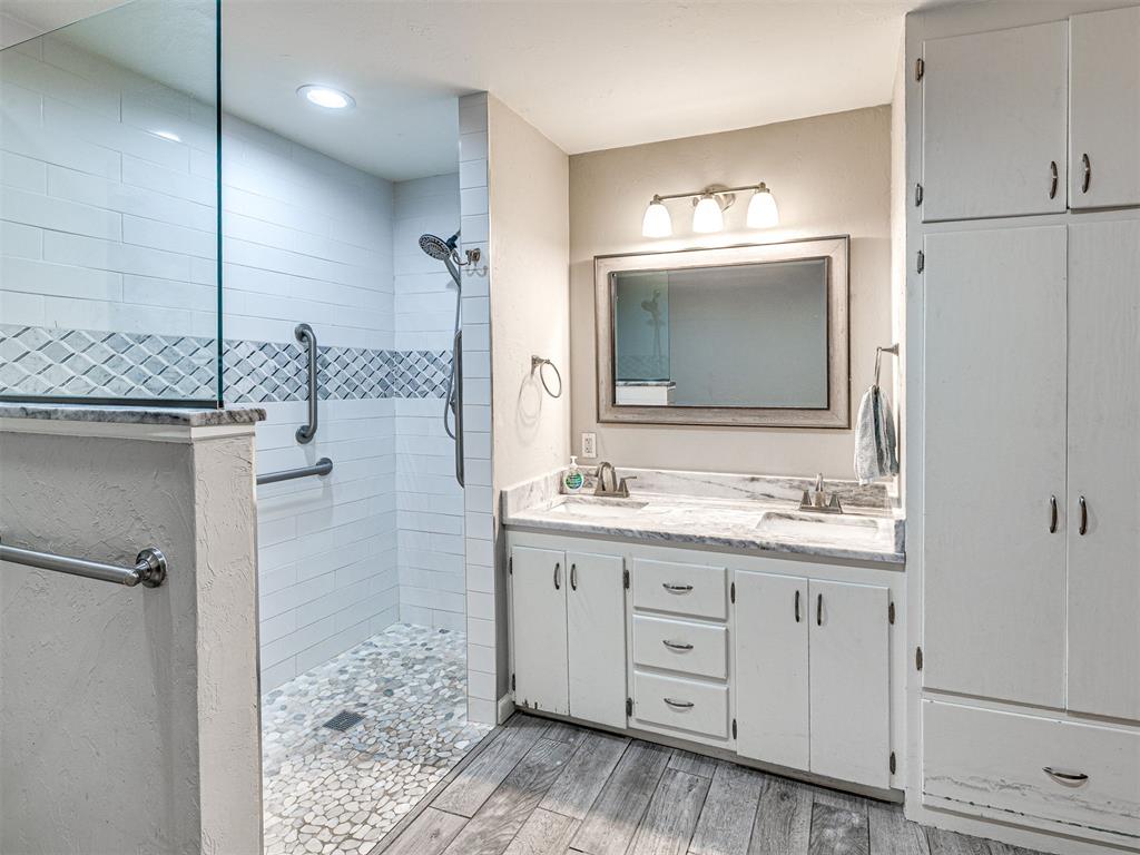1016 N Shore Drive Property Photo 40