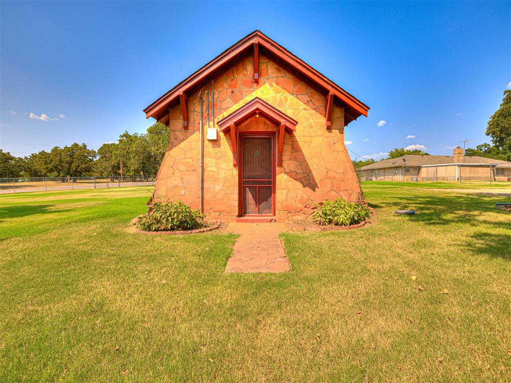 1016 N Shore Drive Property Photo 42