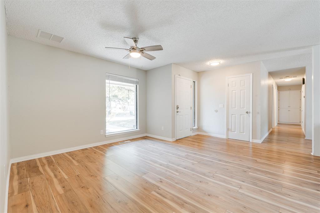 10509 Eagle Lane Property Photo 5