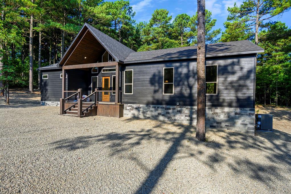 1231 Catfish Bay Road Property Photo 7