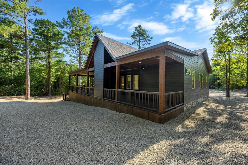 1231 Catfish Bay Road Property Photo 9