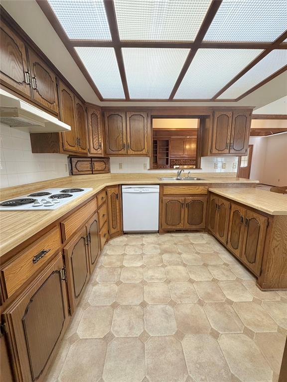 1915 Chisholm Drive Property Photo 9