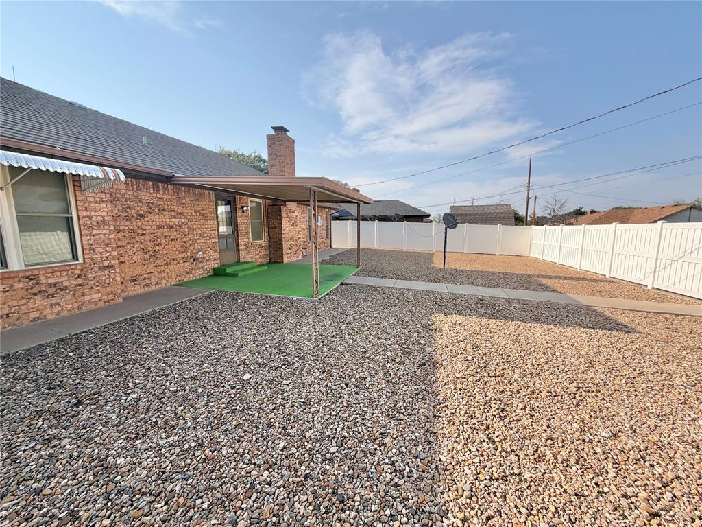 1915 Chisholm Drive Property Photo 18