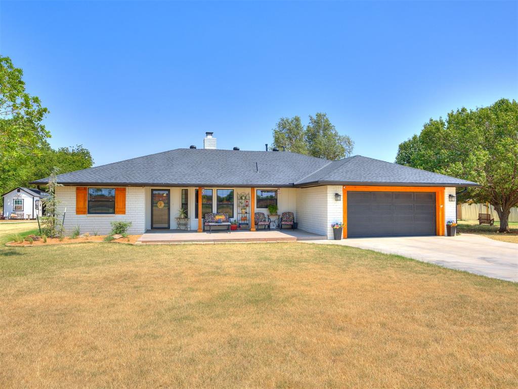 1709 NW Moffat Road Property Photo 1