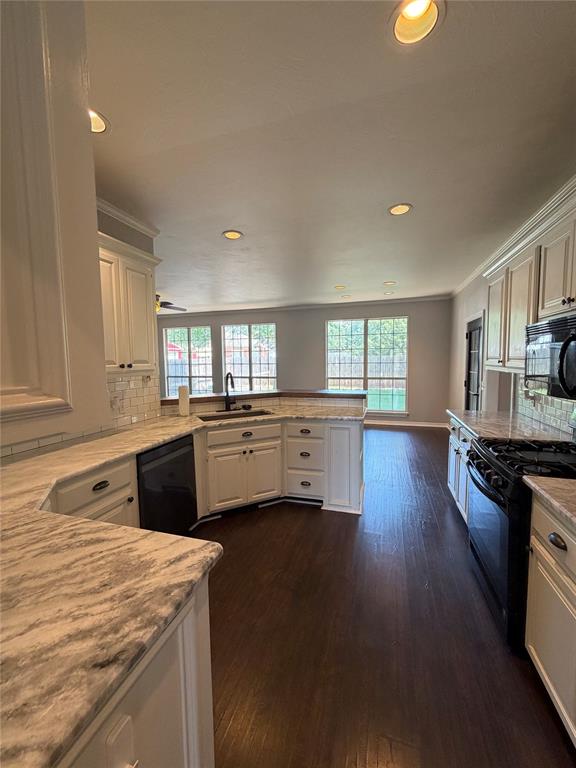 704 Colony Drive Property Photo 12
