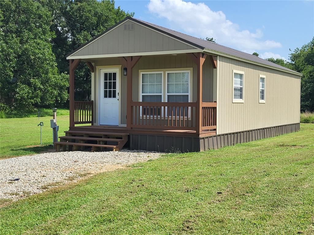 418251 E 1201 Road Property Photo 2