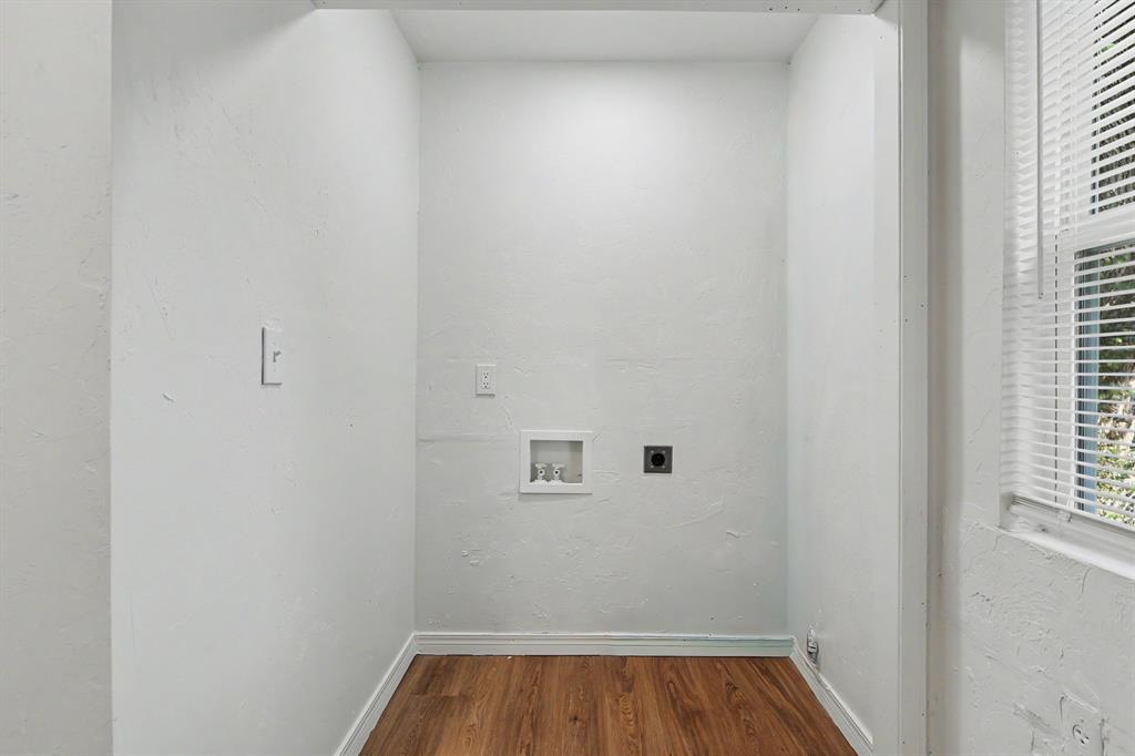 3805 Sw 40th Place Property Photo 10