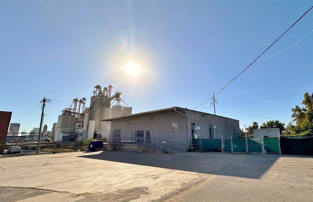 1210 Nw 4th Street Property Photo 1