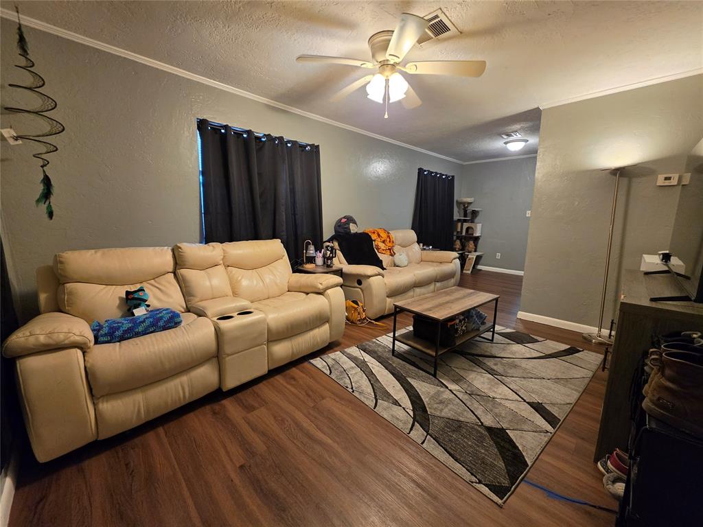 309 N Roosevelt Avenue Property Photo 6
