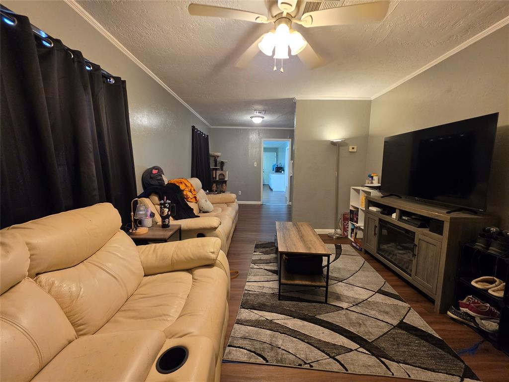 309 N Roosevelt Avenue Property Photo 7