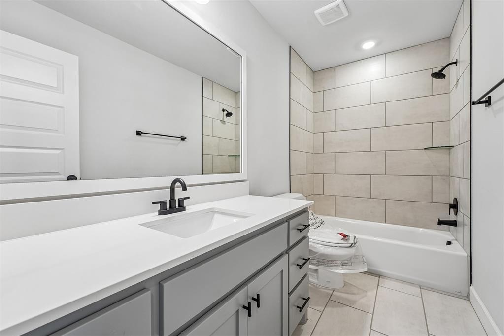 1313 Lighthorsemen Way Property Photo 25