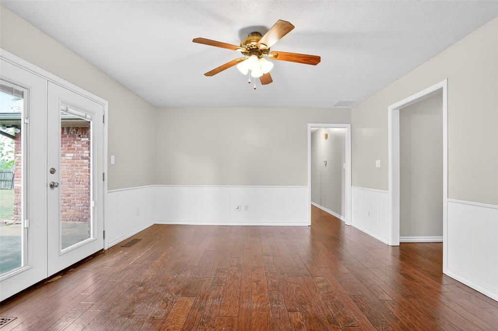 1905 Plymouth Lane Property Photo 14