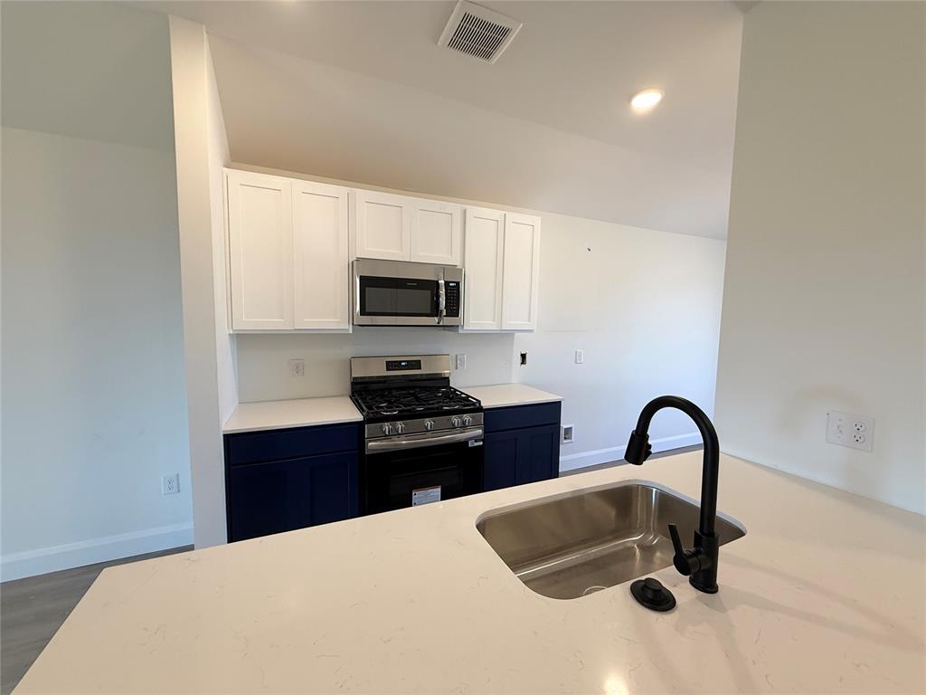 21228 Se 32nd Street Property Photo 4