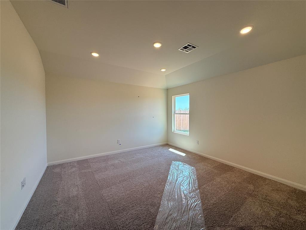 21228 Se 32nd Street Property Photo 6