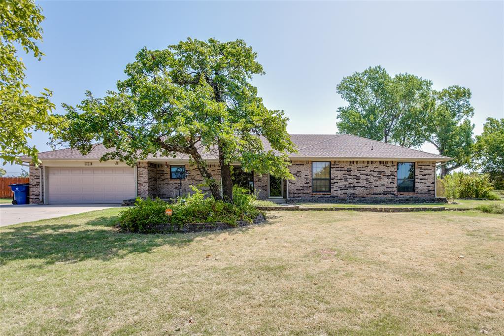 402 Ash Road Property Photo 1