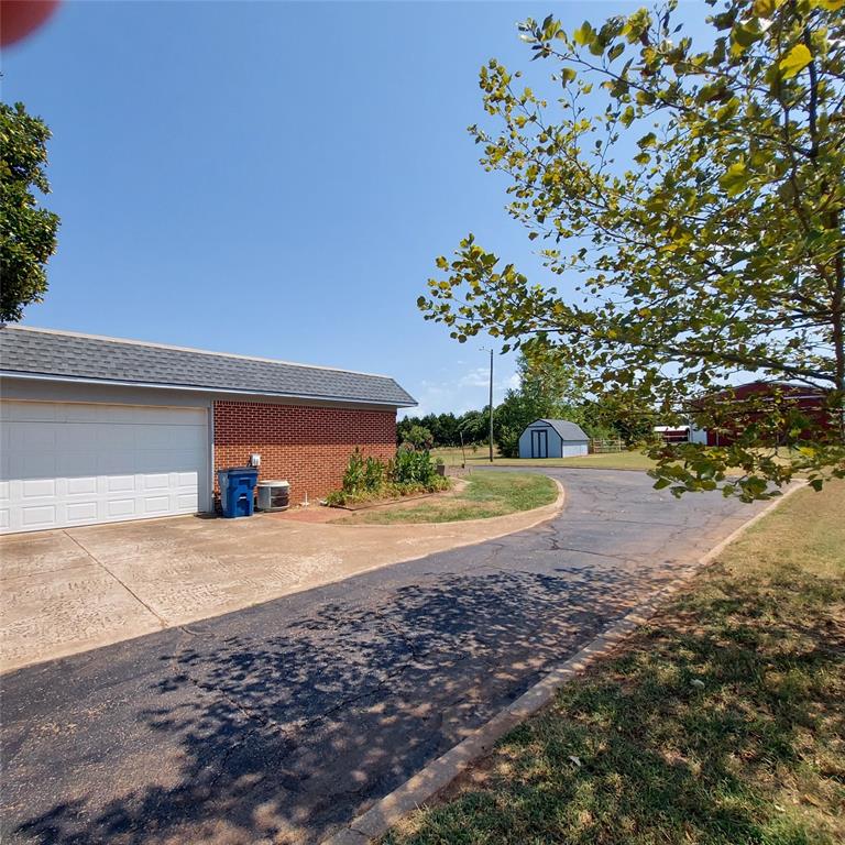 2121 W 15th Street Property Photo 2