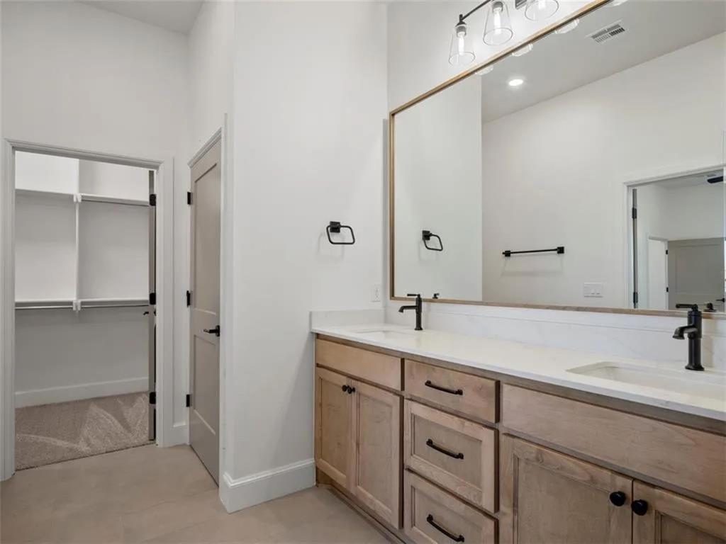 7913 Nw 163rd Street Property Photo 14