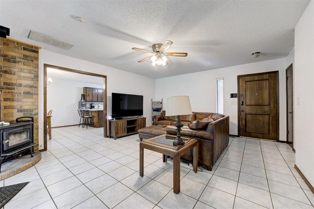 1241 Timber Ridge Drive Property Photo 3