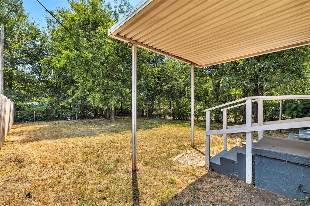 2036 Ne Grand Boulevard Property Photo 20
