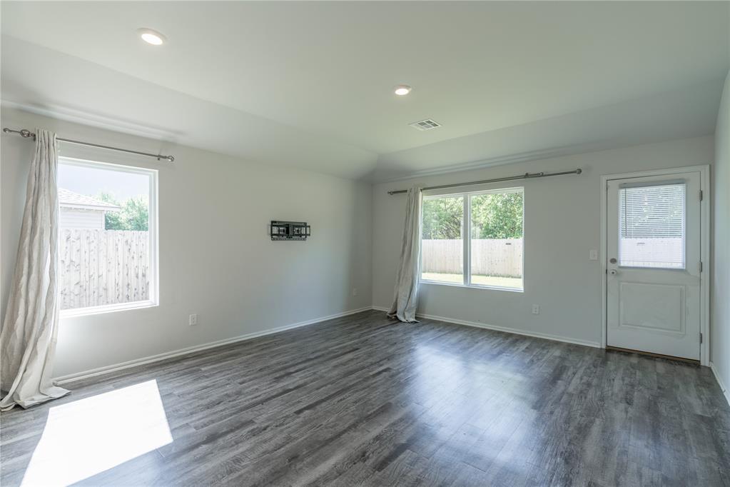 12104 Sw 33rd Street Property Photo 5