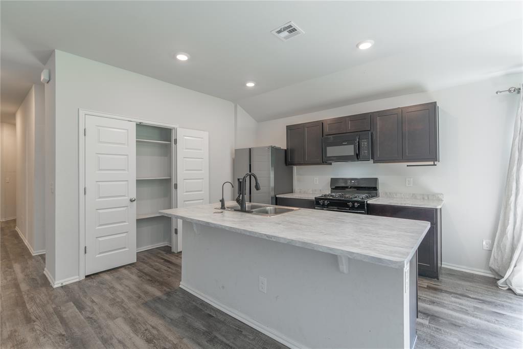 12104 Sw 33rd Street Property Photo 7