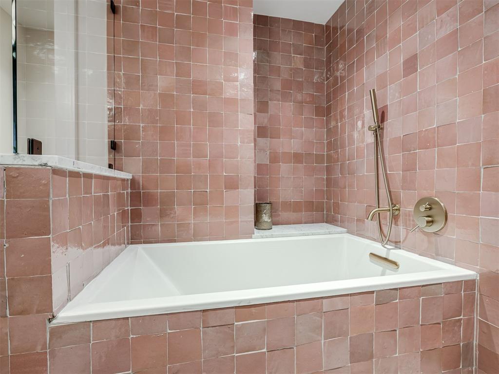 721 Ne 15th Street Property Photo 32