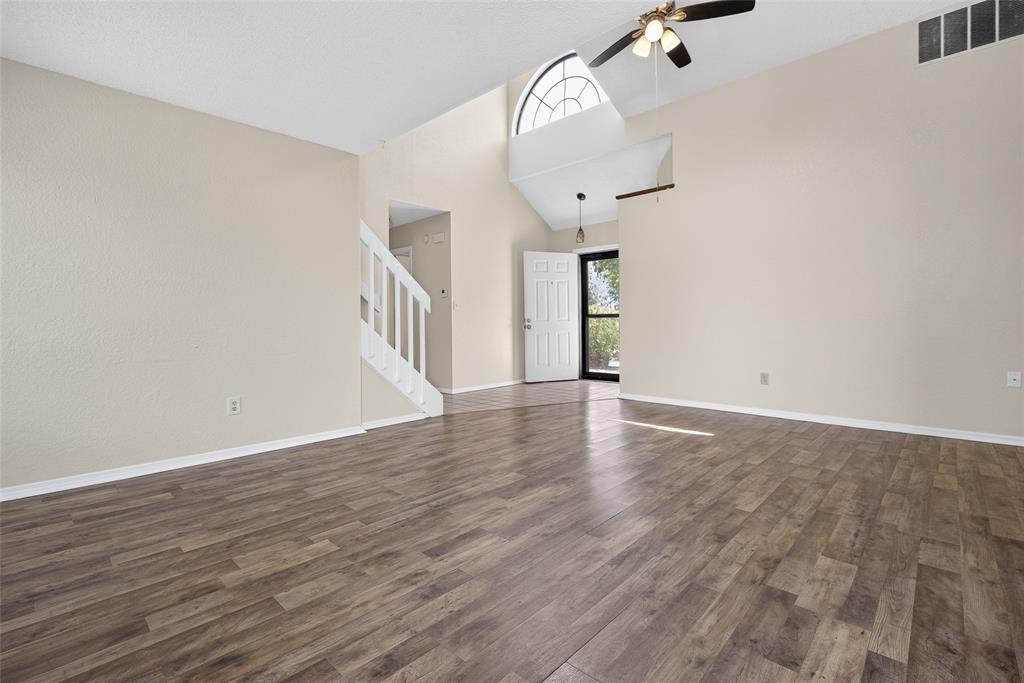 1217 Ne 23rd Street Property Photo 3
