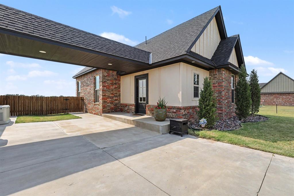 825 S Cimarron Road Property Photo 30